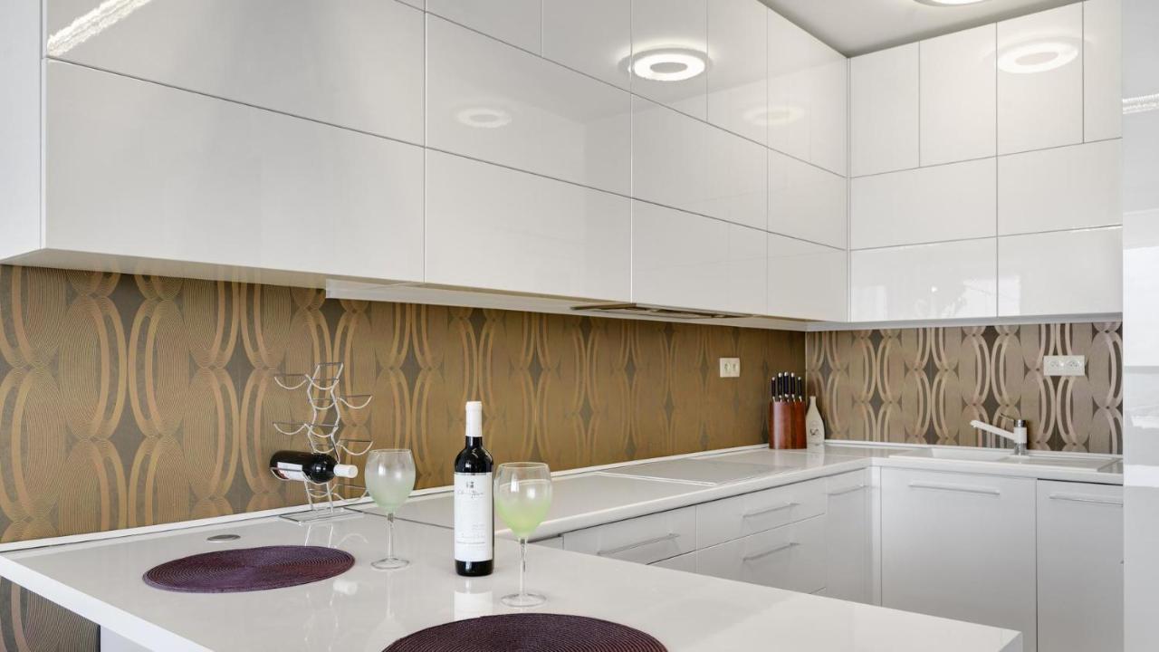 Panorama - Sunset And Castle View, 22Nd Floor, Garage, Ac Apartment Bratislava Exterior photo
