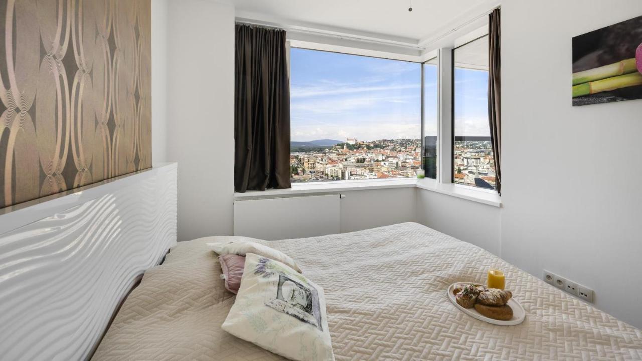 Panorama - Sunset And Castle View, 22Nd Floor, Garage, Ac Apartment Bratislava Exterior photo