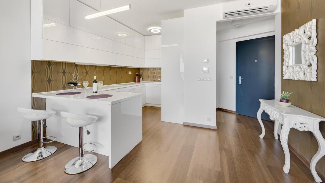 Panorama - Sunset And Castle View, 22Nd Floor, Garage, Ac Apartment Bratislava Exterior photo